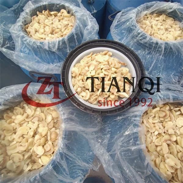 Соленый гриб цельный в большом барабане 50 кг