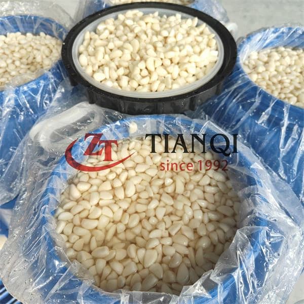 Белый чеснок в рассоле