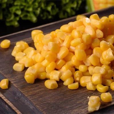 Сладкая кукуруза консервированная пища