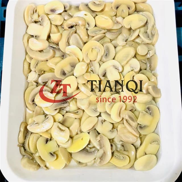 Горячие продажи консервированных ломтиков грибов в рассоле